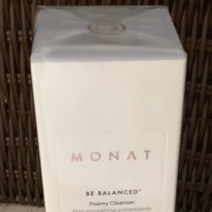 Monat foamy cleanser